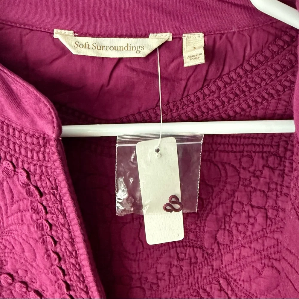 ✨ Soft Surroundings Quilted Cropped Jacket Small Magenta Embroidered 100% Cotton - Picture 6 of 7